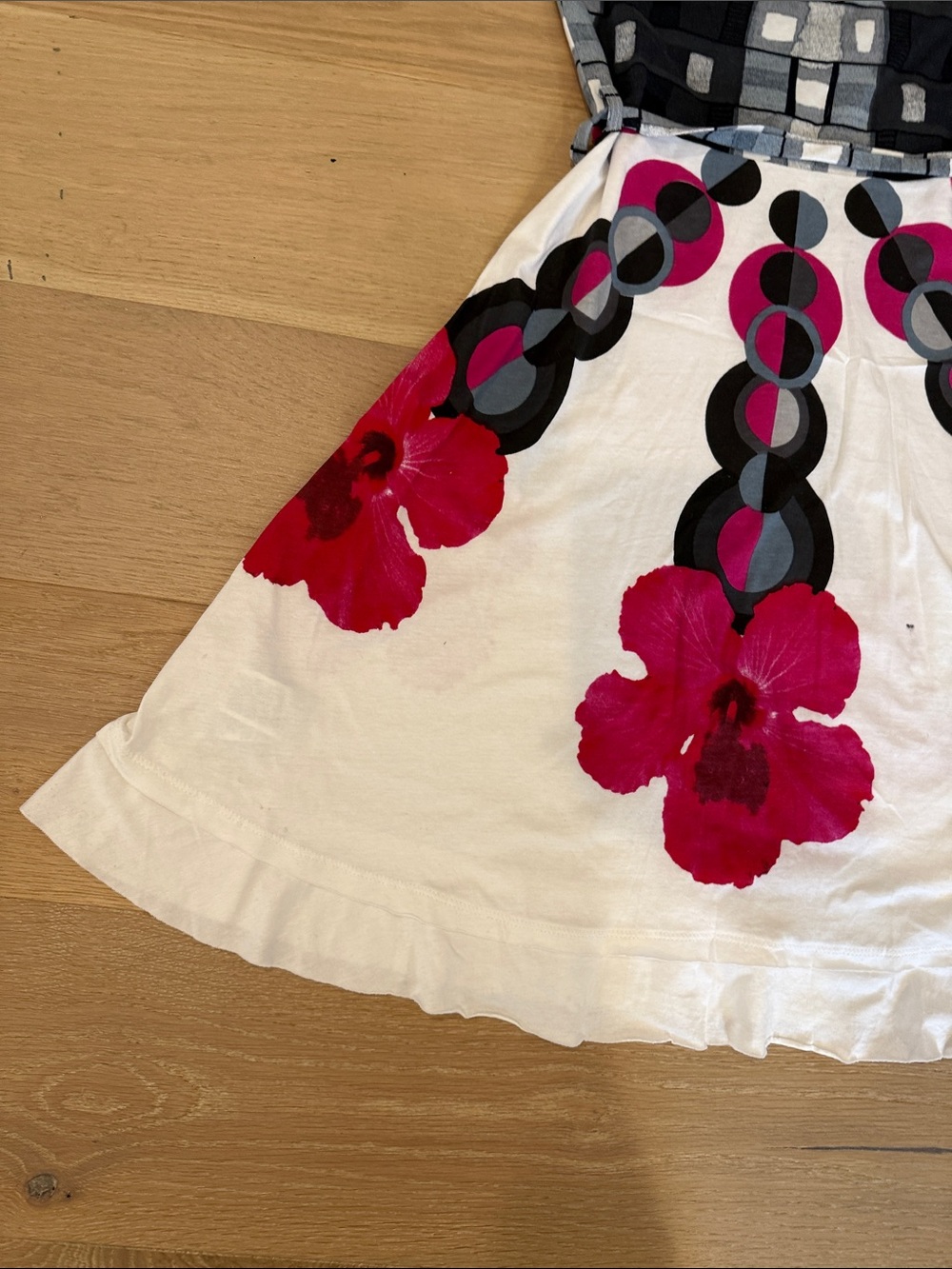Desigual Women’s White Black Pink Red Floral Sundress size small - Picture 14 of 16